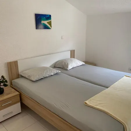 Apartman Filip Apartment *